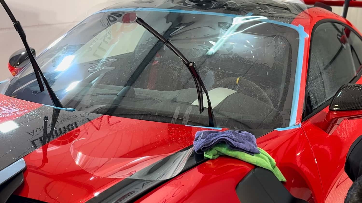 donde puedo instalar Windshield Protection Film en madrid espa&ntilde;a